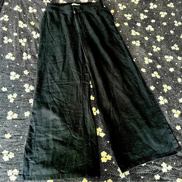 Abercrombie and Fitch Pants size small - Picture 2 of 7